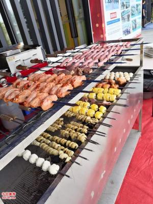 户外烧烤美食盛宴 从工厂聚会到沙滩派对的完美餐饮外包方案