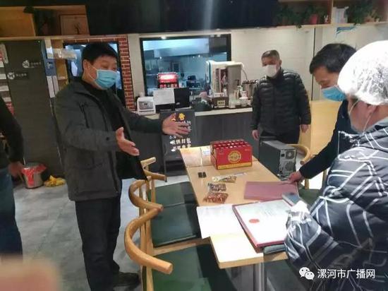 疫情防控不松懈，漯河严查餐饮服务单位，三家违规经营被依法查处